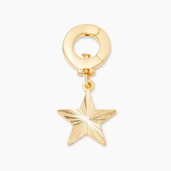 Only 1 Left Gorjana 18k Gold Plated Star Parker Charm Medallion New - Picture 1 of 4